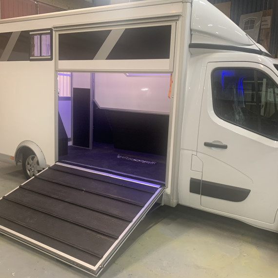 Food Truck Häst bil Djur Transport