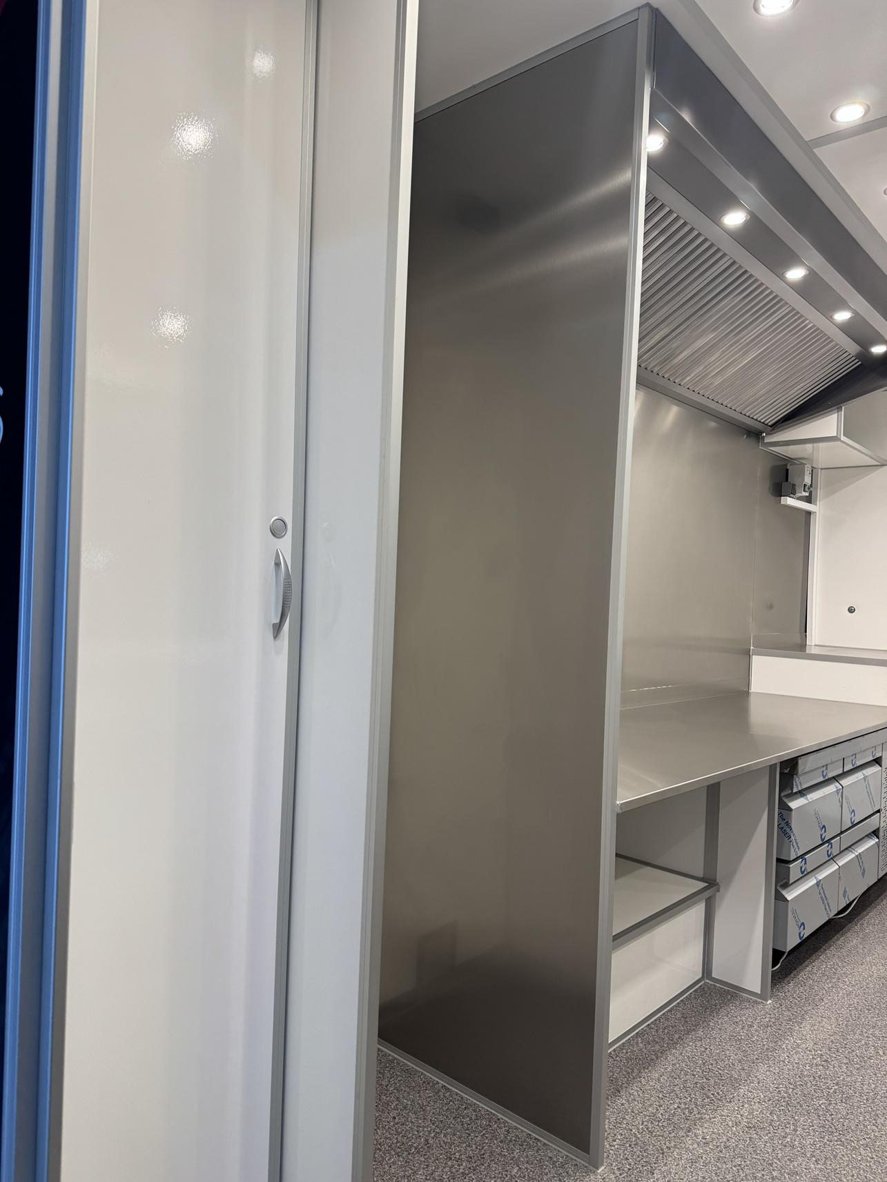 Renault Master Halal Foodtruck